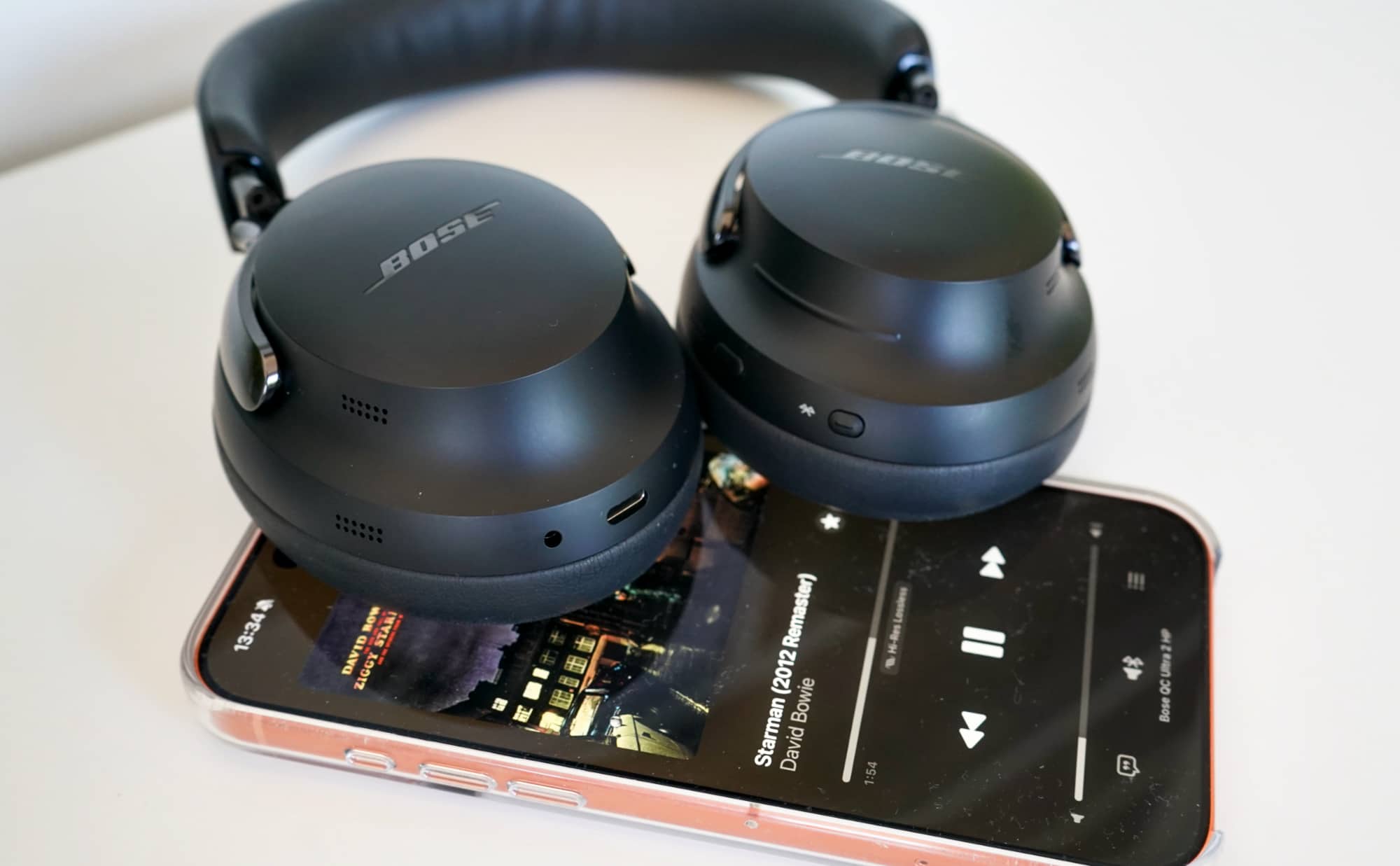 Bose QuietComfort Ultra 2: Почему эти наушники по-прежнему эталон для путешествий, несмотря на скромные изменения