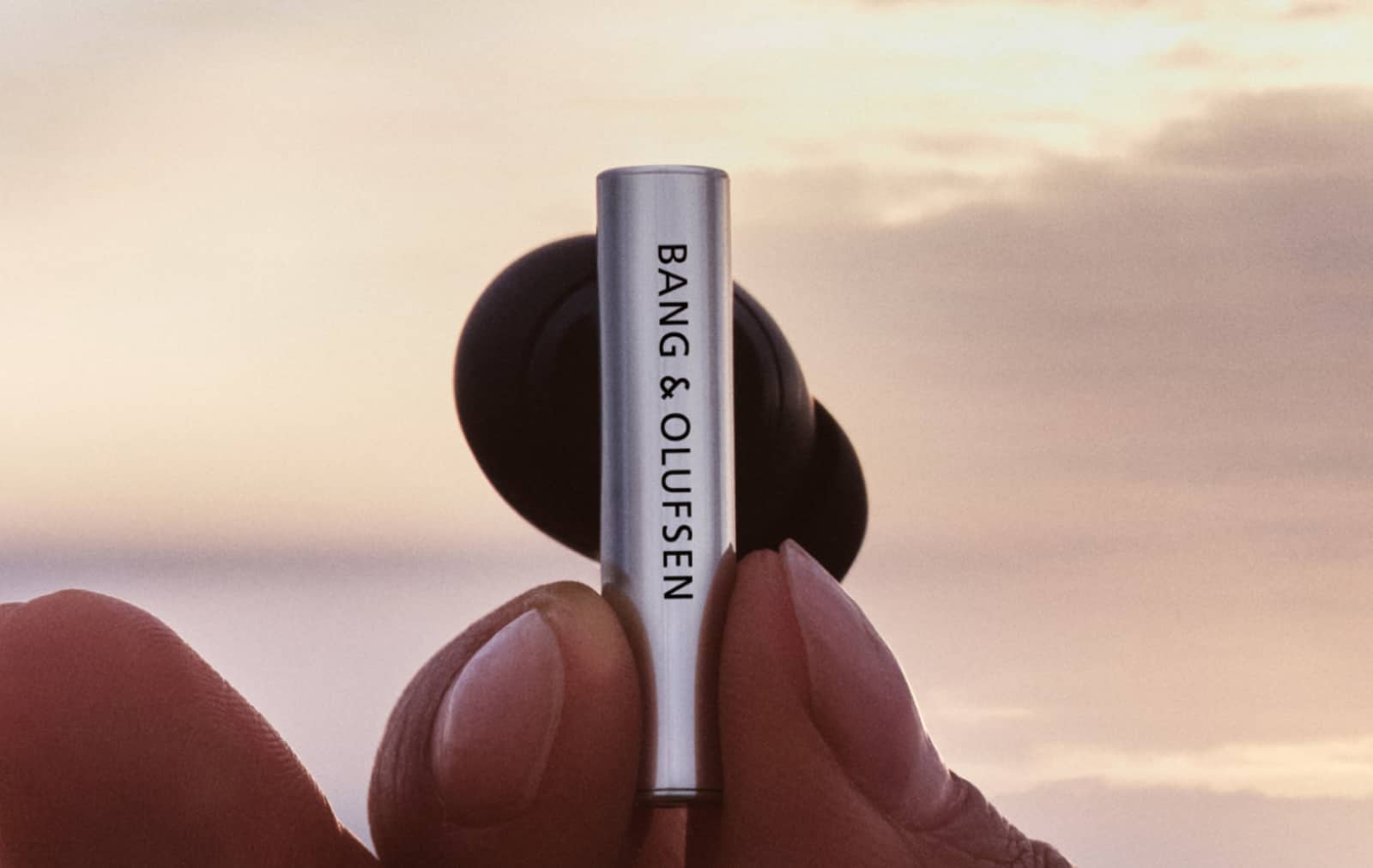 Bang & Olufsen Beo Grace: беспроводные наушники за $2200 как произведение искусства