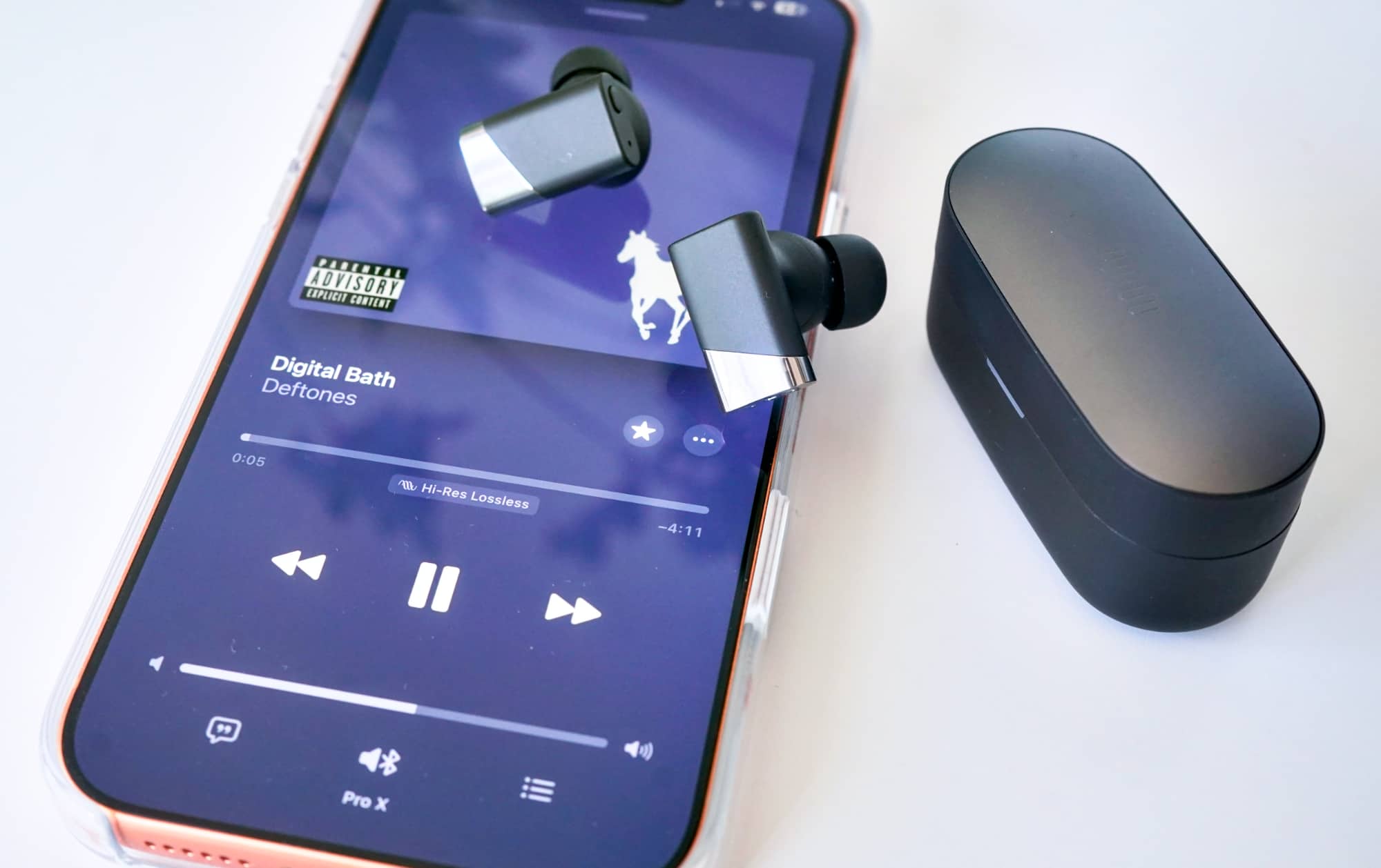 Status Pro X: Аудиофильский вызов от Status Audio с трёхполосной акустикой Knowles