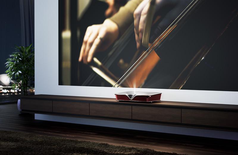 Nomvdic P2000 RGB: Тройной лазер за разумные деньги. Стоит ли игра свеч?